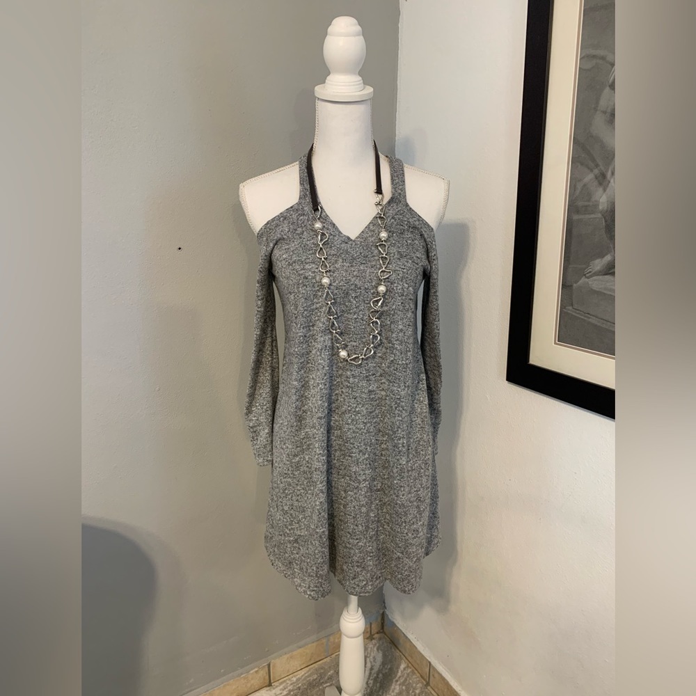 Charlotte Russe off shoulders dress